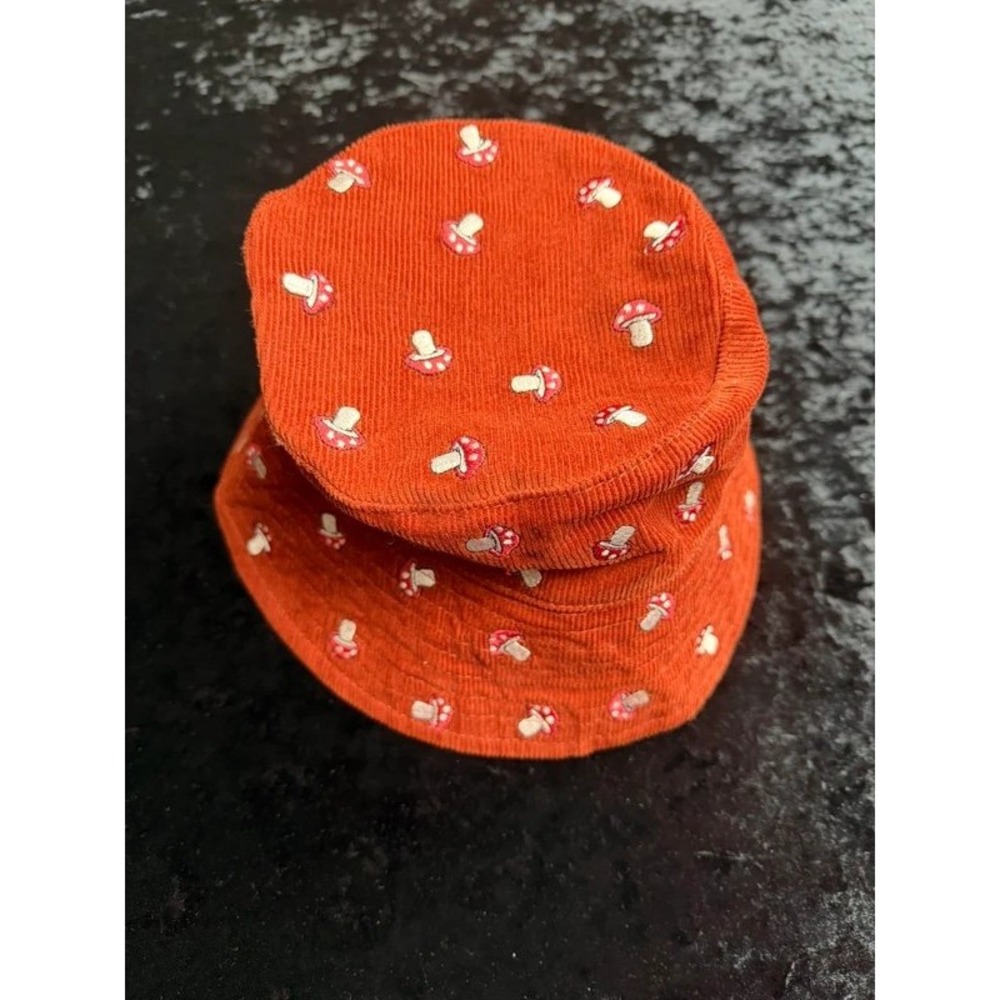 Urban Outfitters Mushroom Bucket Hat Rust Red Corduroy Embroidered Cotton